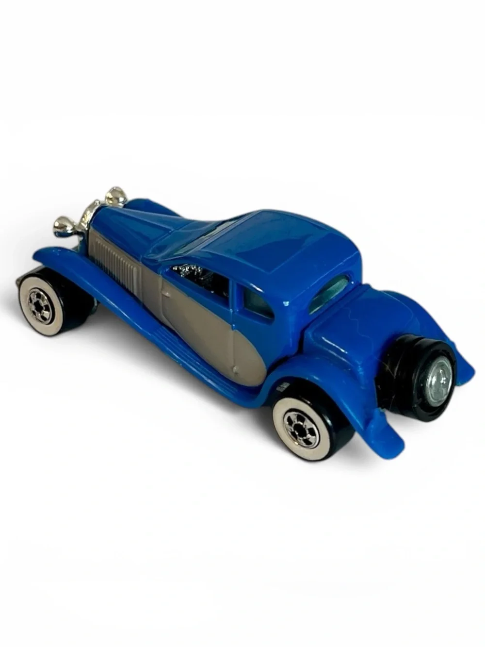 Vintage Hot Wheels '37 BUGATTI Blue/Gray Basic White Walls Spare Tires 1991
